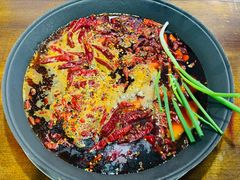 -黄潇洒老火锅(九眼桥宏济巷店)