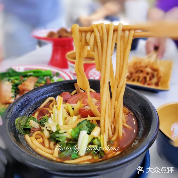探新店|火了20年人均30元姐弟俩土豆粉来深圳啦!