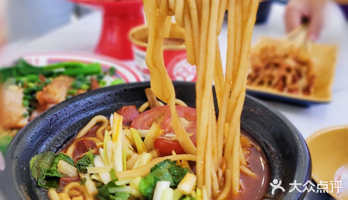 探新店|火了20年人均30元姐弟俩土豆粉来深圳啦！