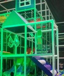 -失重星球乐园·蹦床馆(欢乐谷店)