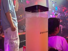 -喜鹊音乐酒馆(西街店)