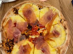 -城市大道红炉披萨烘焙坊