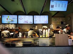 -奈雪的茶(亨特国际广场店)