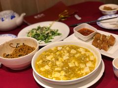 蟹粉豆腐-老吉士酒家(天平路店)
