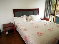 -欢乐松鼠谷