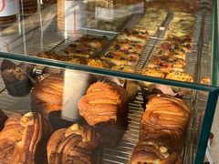 -VERIE BAKEHOUSE