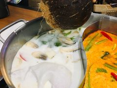 -樾餐厅泰式海鲜火锅(民歌湖店)