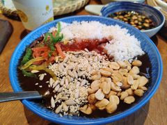 青岩糕粑稀饭-包整·丝娃娃(甲秀楼景观店)