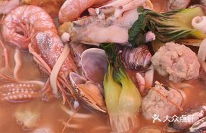 Seafood Noodle Family Feast
