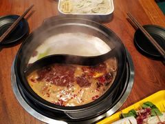 -牛小嫩串串火锅(老国贸总店)
