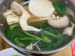 -南城香·饭香串香馄饨香(青年路店)