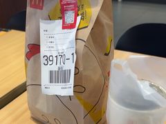 -麦当劳(郑州东高铁站店)