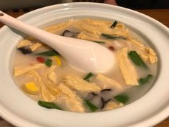 上汤虾仁鲜腐竹-禾珍珠家常小馆(河南博物院店)