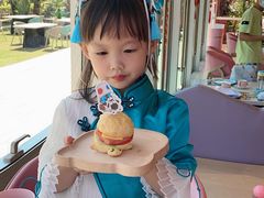 -水桶王国主题餐厅·聚会·生日派对·亲子活动·家庭套餐(亚龙湾希尔顿店)