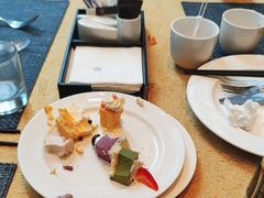 -怡聚轩全日制自助餐厅(大中华喜来登酒店)