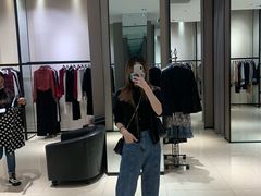 -阿玛施(万达广场松江店)