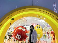 -m豆巧克力世界(上海世茂广场店)