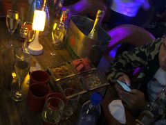 -江湖酒吧