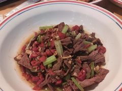 鲜炒黄牛肉-憨伢子·家常菜小食堂·有锅气の炒菜(江汉路店)