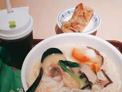 -蒙自源米线大王(东站店)