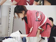 -菠萝格斗巴西柔术训练馆