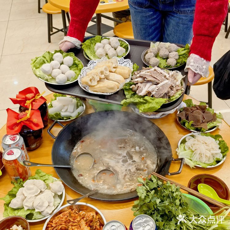 大学城的羊肉火锅太好吃了!!!学生党有口福啦