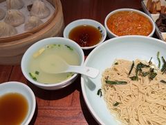 -裕兴记•蟹黄面馆(人民广场店)