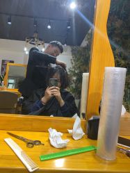 -明洞造型精品烫染