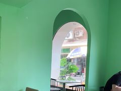 -新荔园茶餐厅(荔湾区府宿舍大院店)