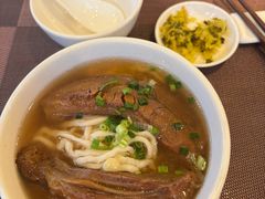 清汤牛肉面-中国厨房/台湾牛肉面