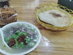 -刘一碗羊肚(绿地城市大脑数字产业小镇店)