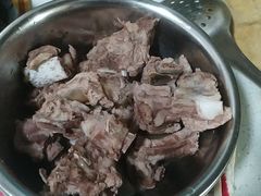 -吴记酱骨炖菜馆(西大直街店)