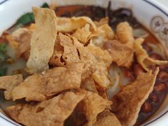-弘束束柳州深巷螺蛳粉(珠江路店)