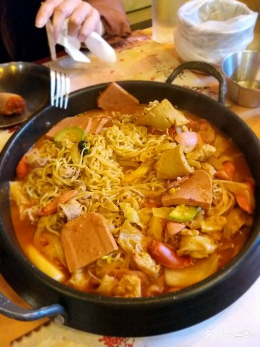 thankumom非油炸健康鸡(百信广场店)芝士部队火锅图片 - 第1张