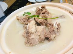 手扒羊肉-上关雪東北菜(中房金谊店)