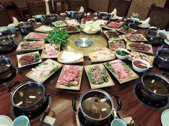 -周老三跷脚牛肉·全牛火锅(非遗传承店)