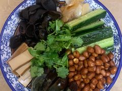 -金牌餐厅·天津菜·八珍豆腐·老爆三(瓷房子店)