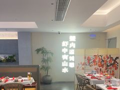 -肥肥虾庄·金牌油焖大虾(汉口城市广场店)