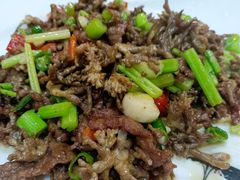 猫爪菇炒牛肉-下梅人家土菜馆(历史文化餐厅度假区店)