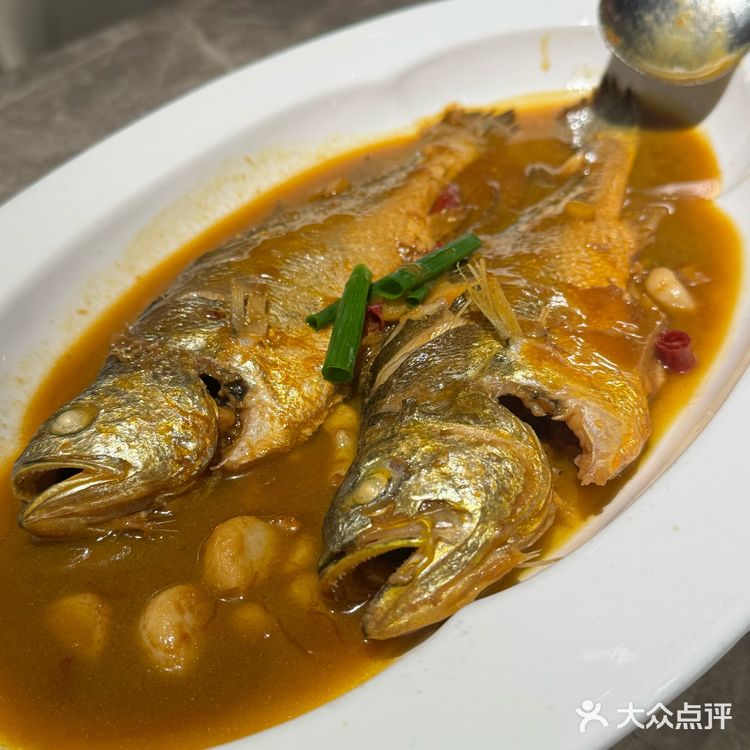 周末来吃这家小馆，生活巴适