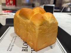 -HOT CRUSH趁热集合·现烤面包(上海环球港店)