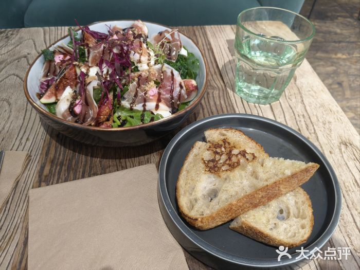 O'mills Sourdough Bakery&Bistro(永嘉路店)图片