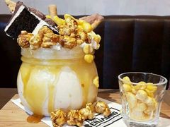 -Benjamin Browns Bistro & Bakery