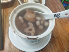 莲藕炖排骨汤-琦记丰顺捆粄(蛇口店)