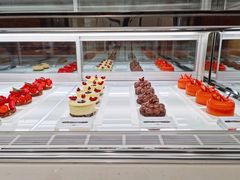 -潮一不贰·法式甜品·生日蛋糕·西式简餐(外滩店)