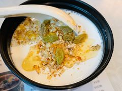 -汗腾格里·风味餐厅(新疆驻京办店)
