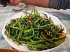 -龙翔小猪脚(龙头街店)