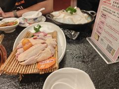 -得意咚瓜·顺德鱼生·冬瓜火锅(深圳首店)