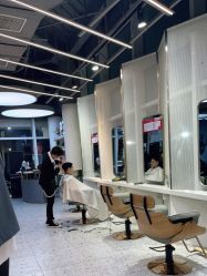 -PE SALON 