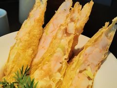 鲜虾腐皮卷-蝴蝶里·粤菜·点心(滨江龙湖店)